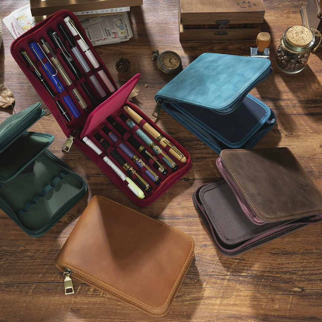 Crazy Horse Leather 12-Slot Zip Pen Organizer